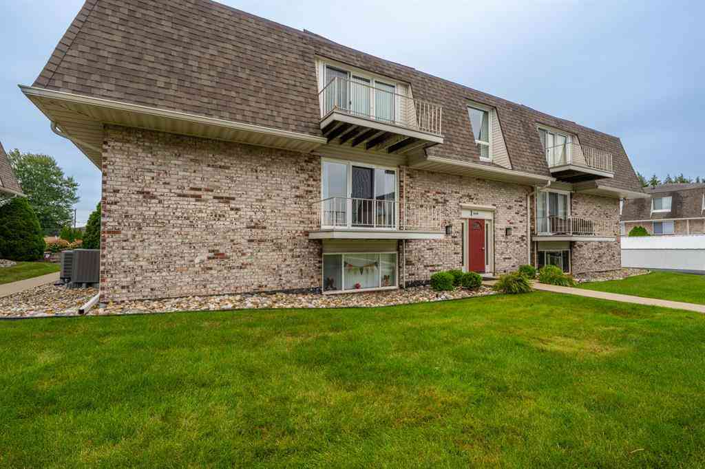 Condo For Sale - 3618 Lakeshore Drive  #8<br/> St. Joseph, MI 49085