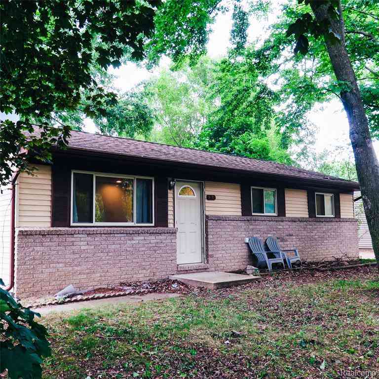 Homes For Rent - 3231 W Utica Road <br/> Macomb County, Shelby Twp, MI 48317