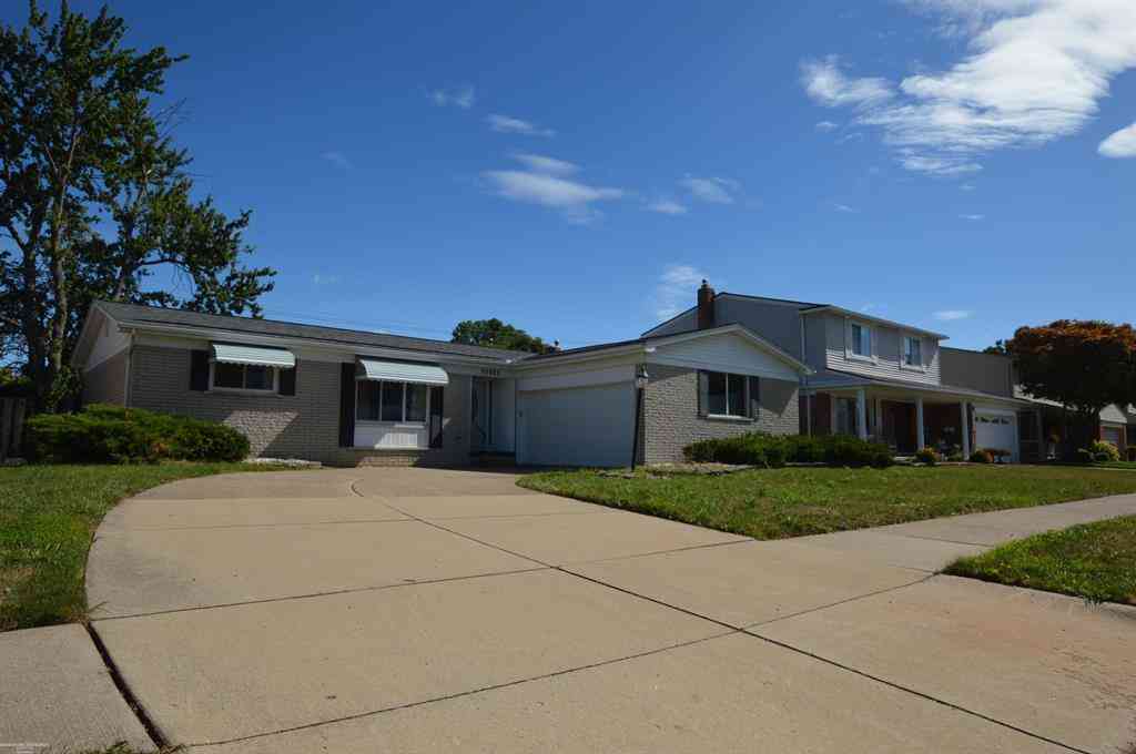 Homes For Sale - 22825 Newberry Street <br/> Saint Clair Shores, MI 48080