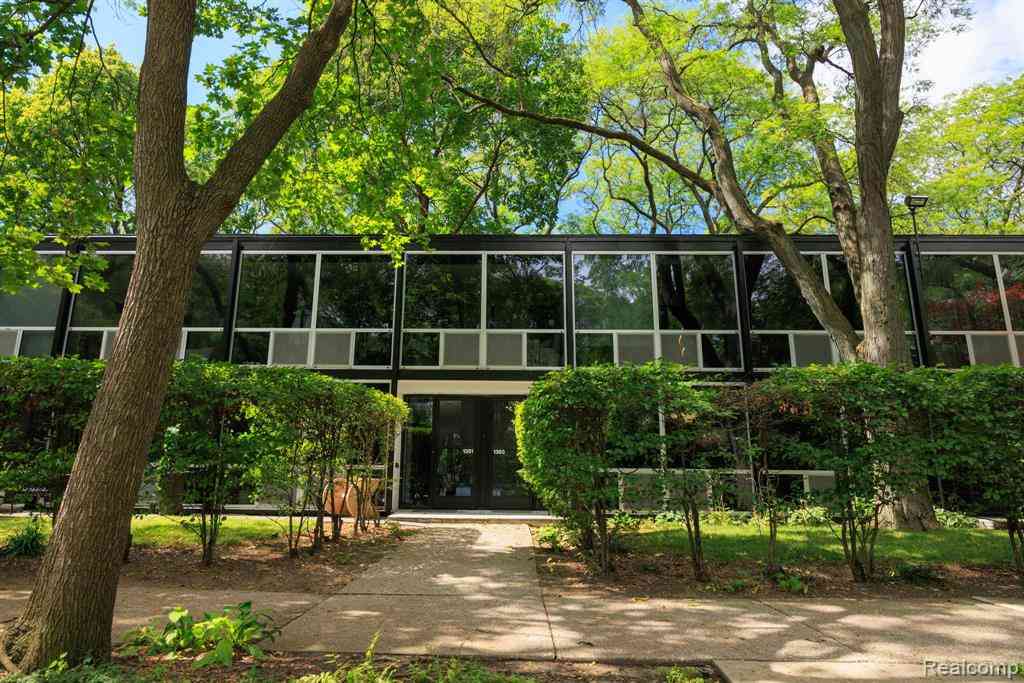 Condo For Sale - 1363 Nicolet Place <br/> Wayne County, Detroit, MI 48207