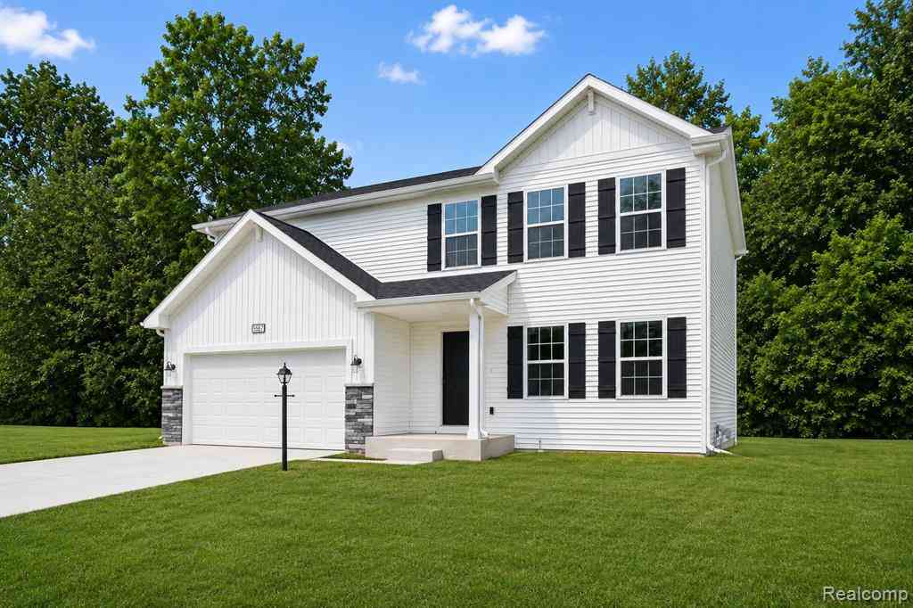 Homes For Sale - 2322 Pear Tree Drive <br/> Genesee County, Burton, MI 48519