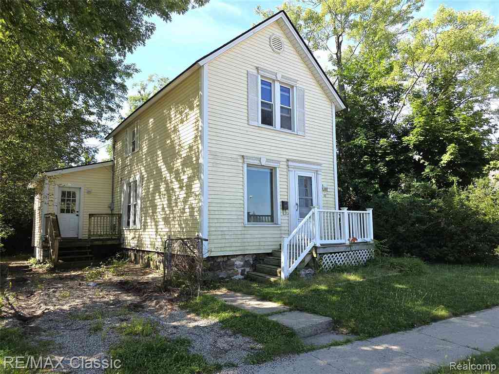 Homes For Sale - 18 Stanton Street <br/> Oakland County, Oxford, MI 48371