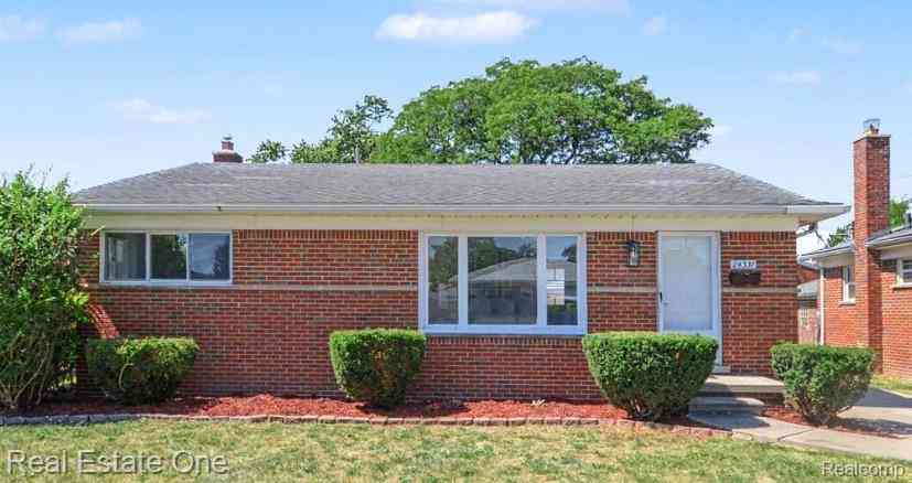 Homes For Sale - 24337 Courtland Avenue <br/> Eastpointe, MI 48021