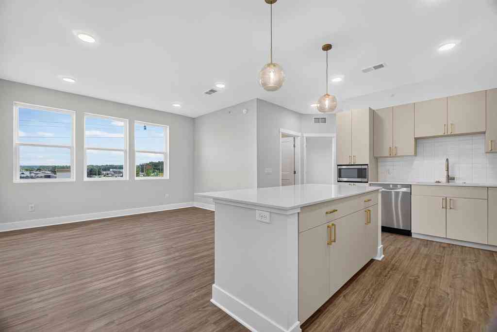 Condo For Sale - 1109 S Carver Street <br/> Traverse City, MI 49686