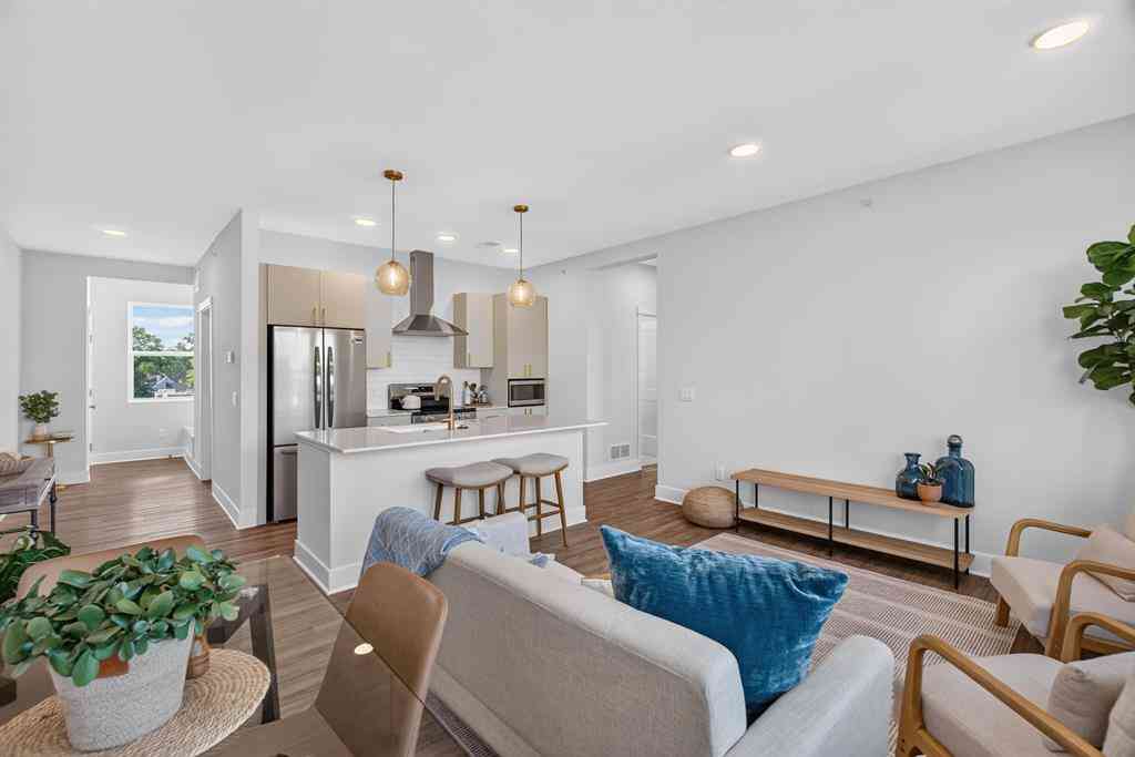Condo For Sale - 1109 S Carver Street <br/> Traverse City, MI 49686