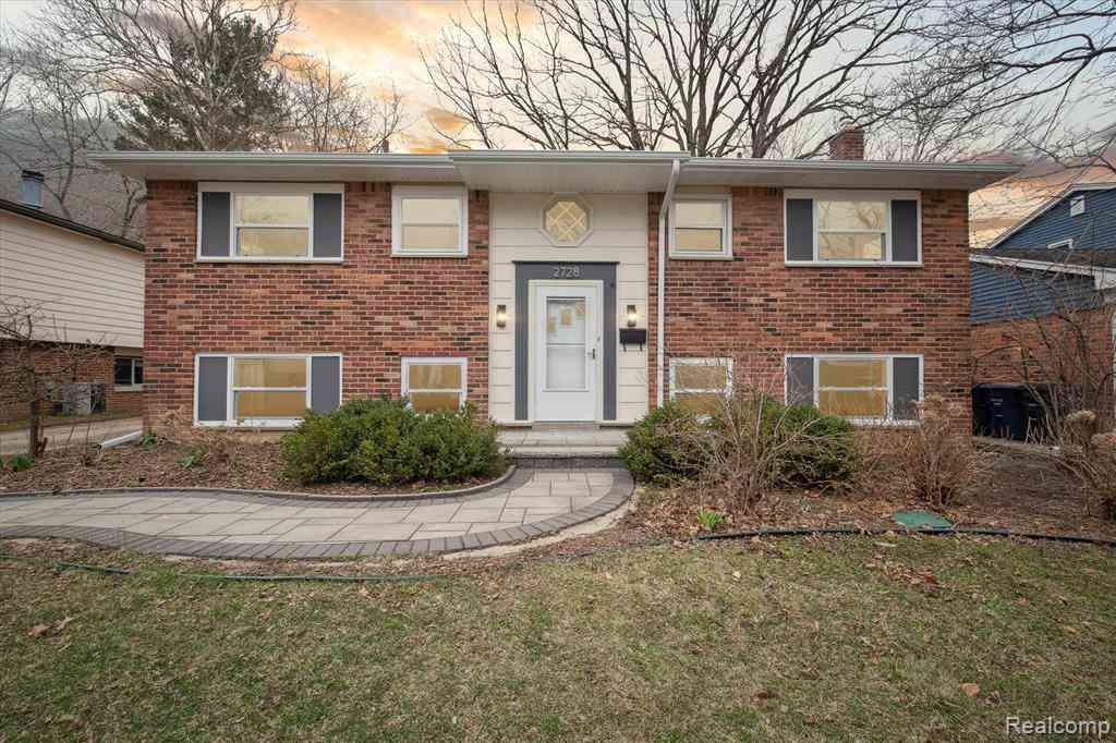 Homes For Sale - 2728 Yost Boulevard <br/> Ann Arbor, MI 48104