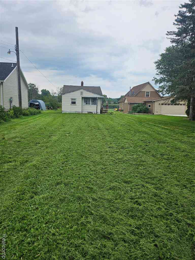Homes For Sale - 32703 Sutton Road <br/> Macomb County, Chesterfield, MI 48047