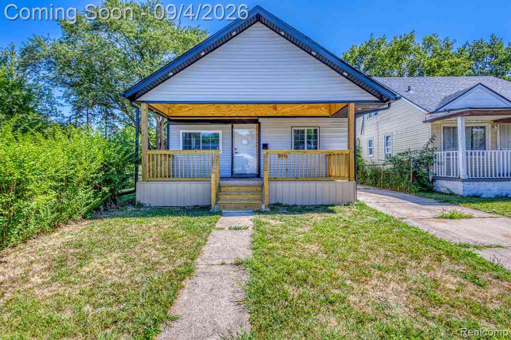 Homes For Sale - 8076 Stahelin Avenue <br/> Detroit, MI 48228