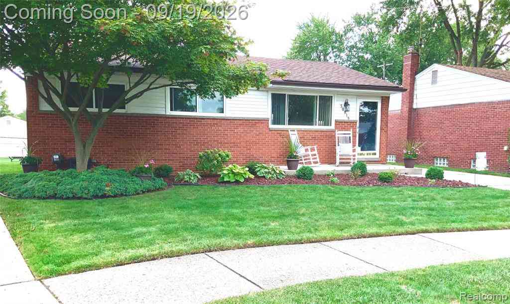 Homes For Sale - 30819 Stephen Court <br/> Westland, MI 48185