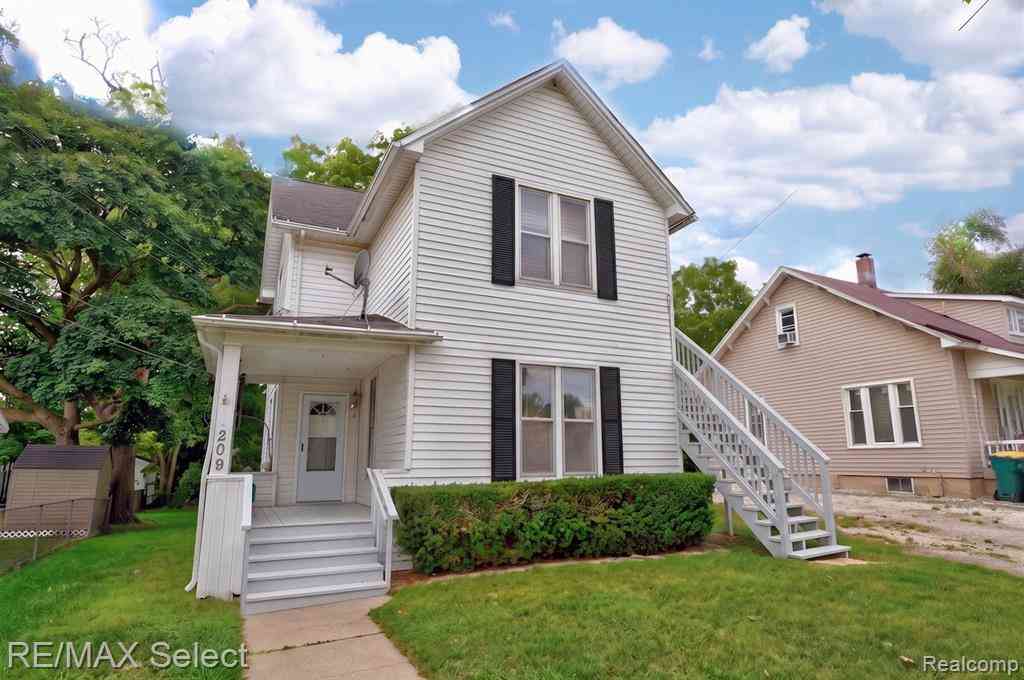 Homes For Sale - 209 N Cherry Street <br/> Genesee County, Flushing, MI 48433