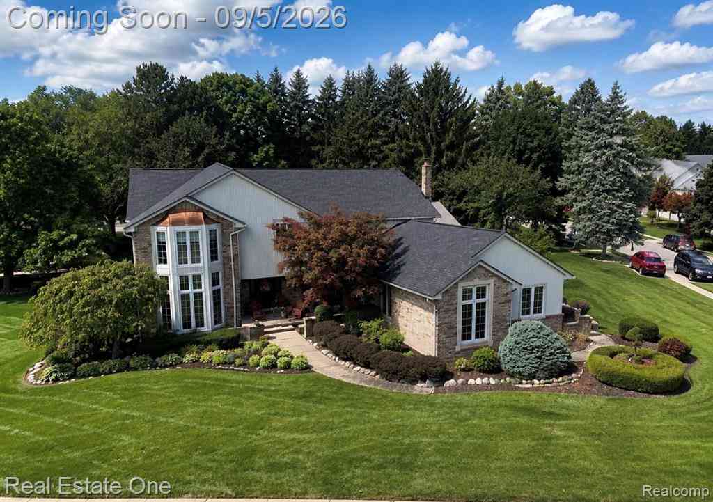 Homes For Sale - 54737 Sherwood Lane <br/> Macomb County, Shelby Twp, MI 48315