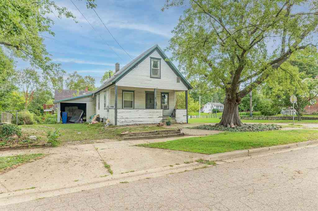 Homes For Sale - 62 Fairview Avenue <br/> Battle Creek, MI 49017