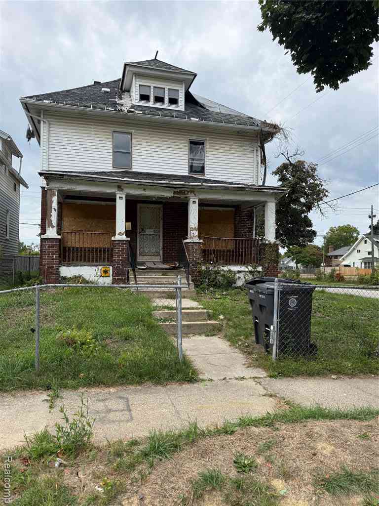 Homes For Sale - 2025 Adams Avenue <br/> Flint, MI 48505