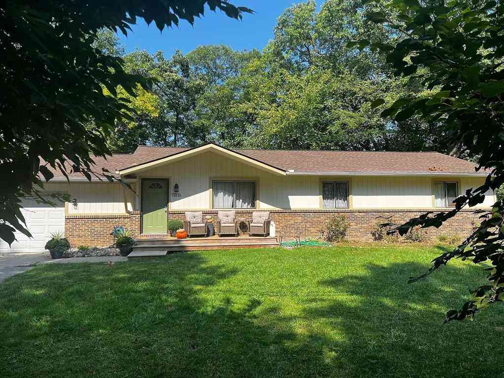 Homes For Rent - 11816 Highridge Drive <br/> Livingston County, Pinckney, MI 48169