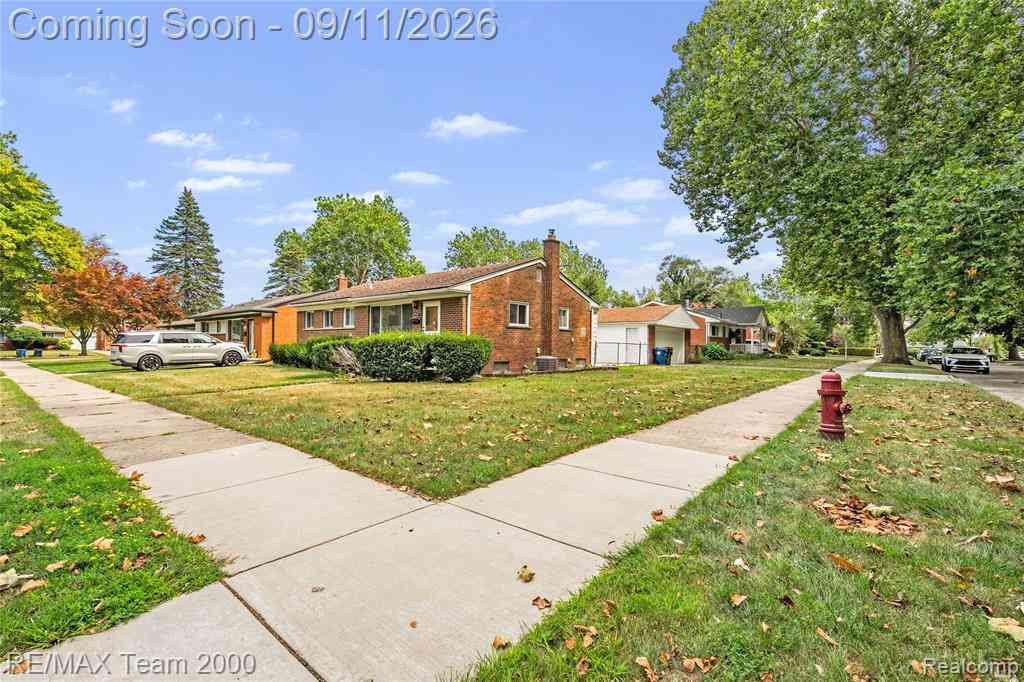 Homes For Sale - 14141 Rockland Street <br/> Redford, MI 48239