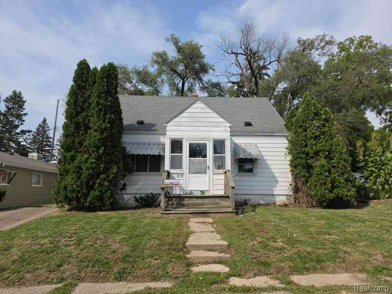 Homes For Sale - 317 Buckingham Avenue <br/> Flint, MI 48507