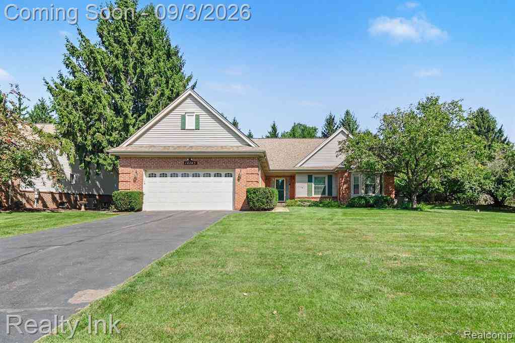 Homes For Sale - 10745 Eagle Ravine Drive <br/> Livingston County, Brighton, MI 48114