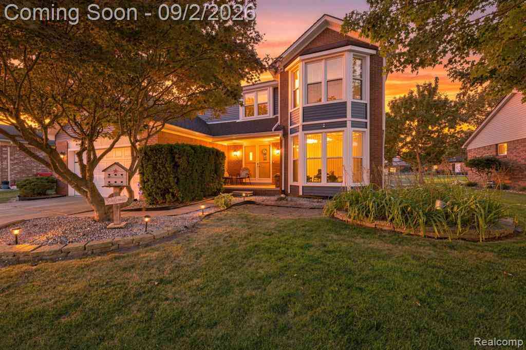Homes For Sale - 20770 Cannon Drive <br/> Macomb County, Clinton Twp, MI 48038