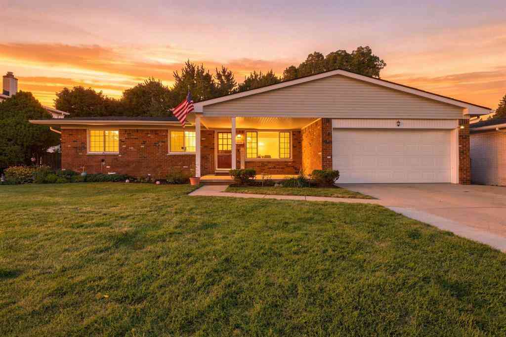 Homes For Sale - 4957 Hubbard Drive <br/> Troy, MI 48085