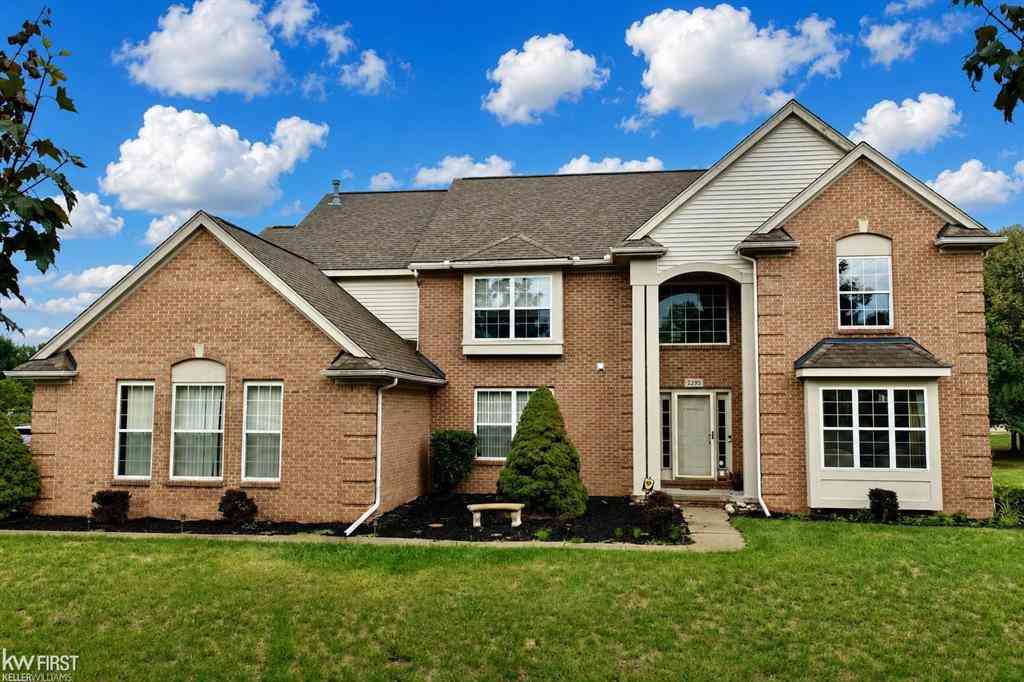 Homes For Sale - 2295 Hidden Forest Drive <br/> Grand Blanc, MI 48439