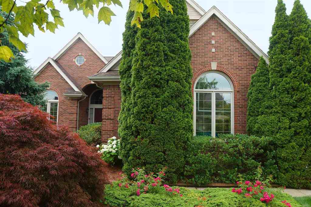 Homes For Sale - 45875 Fountain View Drive <br/> Canton, MI 48188