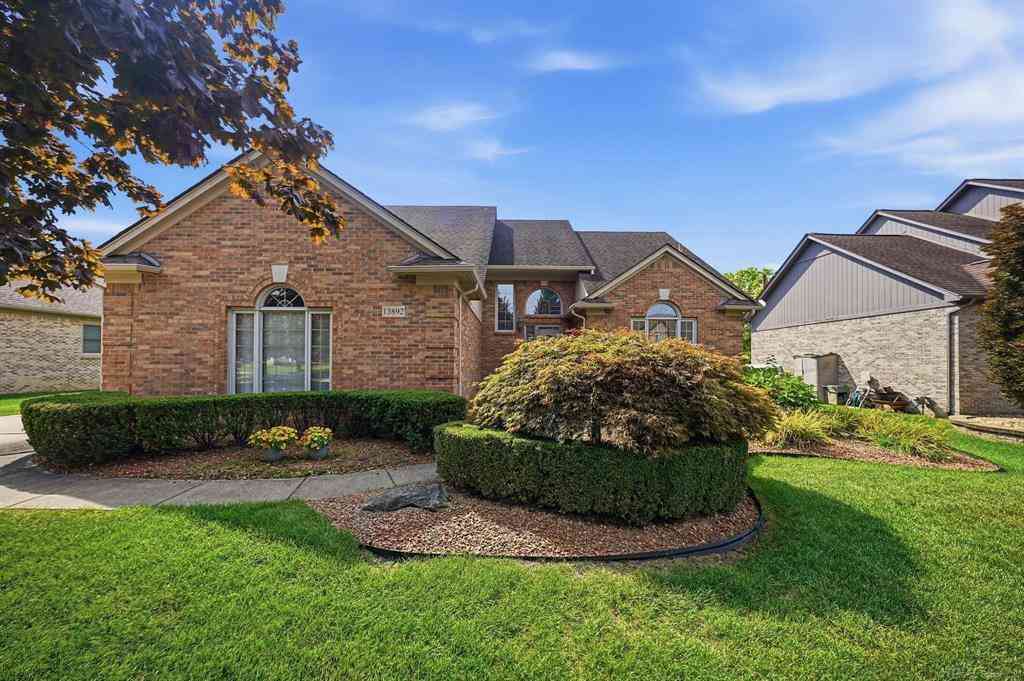 Homes For Sale - 13892 Quill Drive <br/> Macomb County, Shelby Twp, MI 48315
