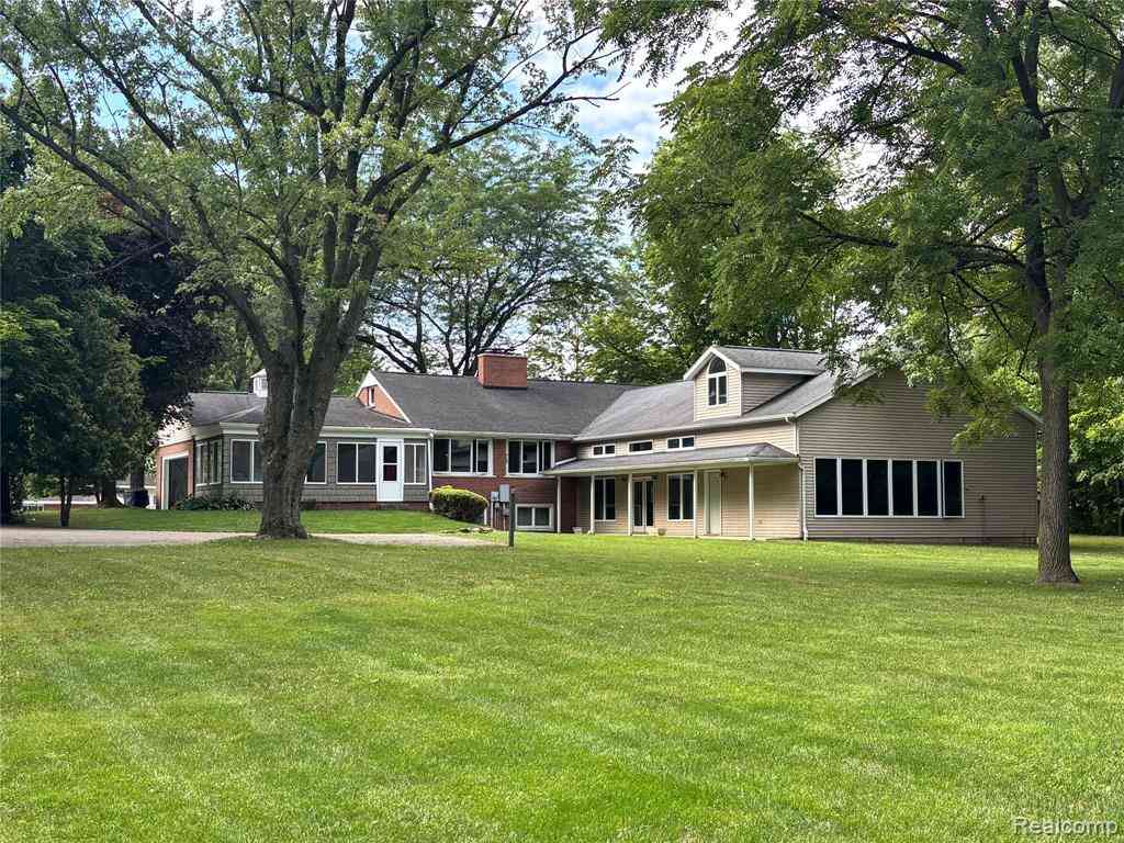 Homes For Sale - 830 W Gilford Road <br/> Tuscola County, Caro, MI 48723