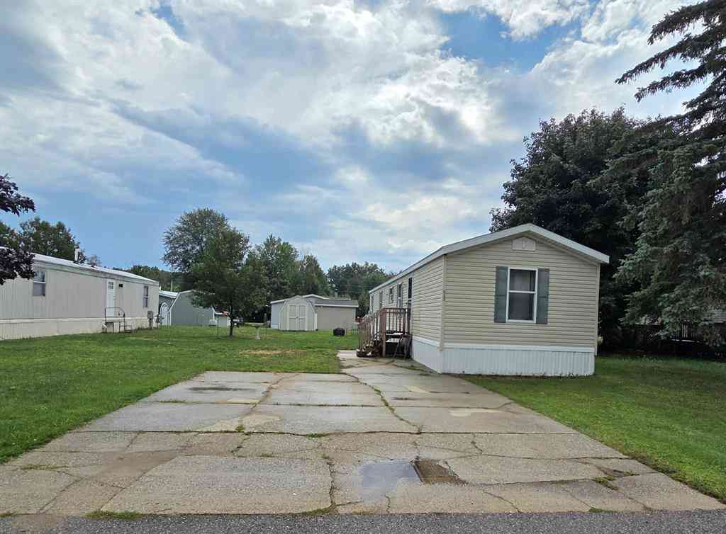 Homes For Sale - 111 Maple Court <br/> Muskegon County, Muskegon, MI 49445