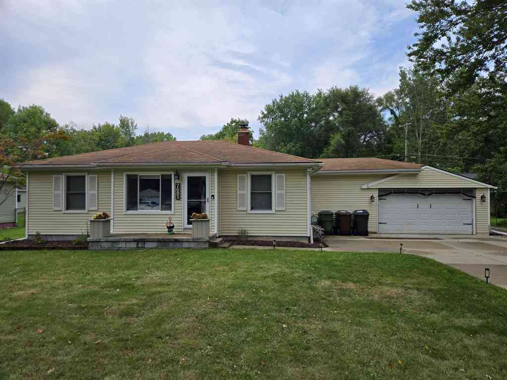 Homes For Sale - 7685 Metz Drive <br/> Macomb County, Shelby Twp, MI 48316
