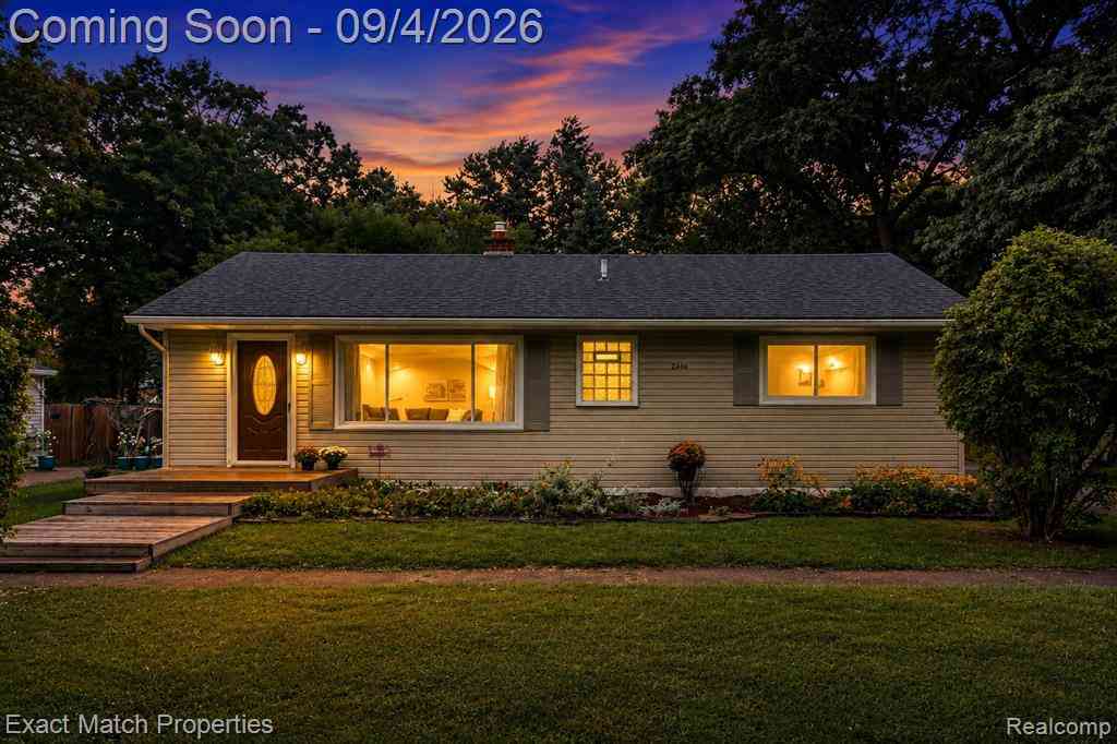 Homes For Sale - 2466 Richwood Road <br/> Auburn Hills, MI 48326