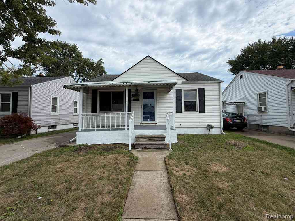 Homes For Sale - 25324 Culver Street <br/> Saint Clair Shores, MI 48081