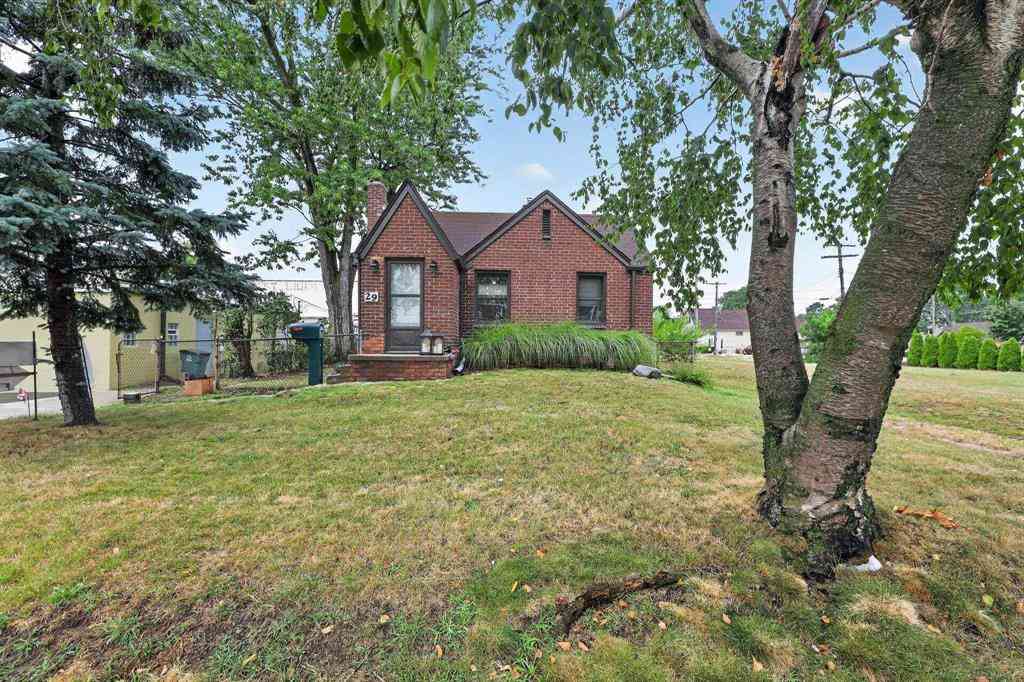 Homes For Sale - 29 Florence Street <br/> Oakland County, Clawson, MI 48017