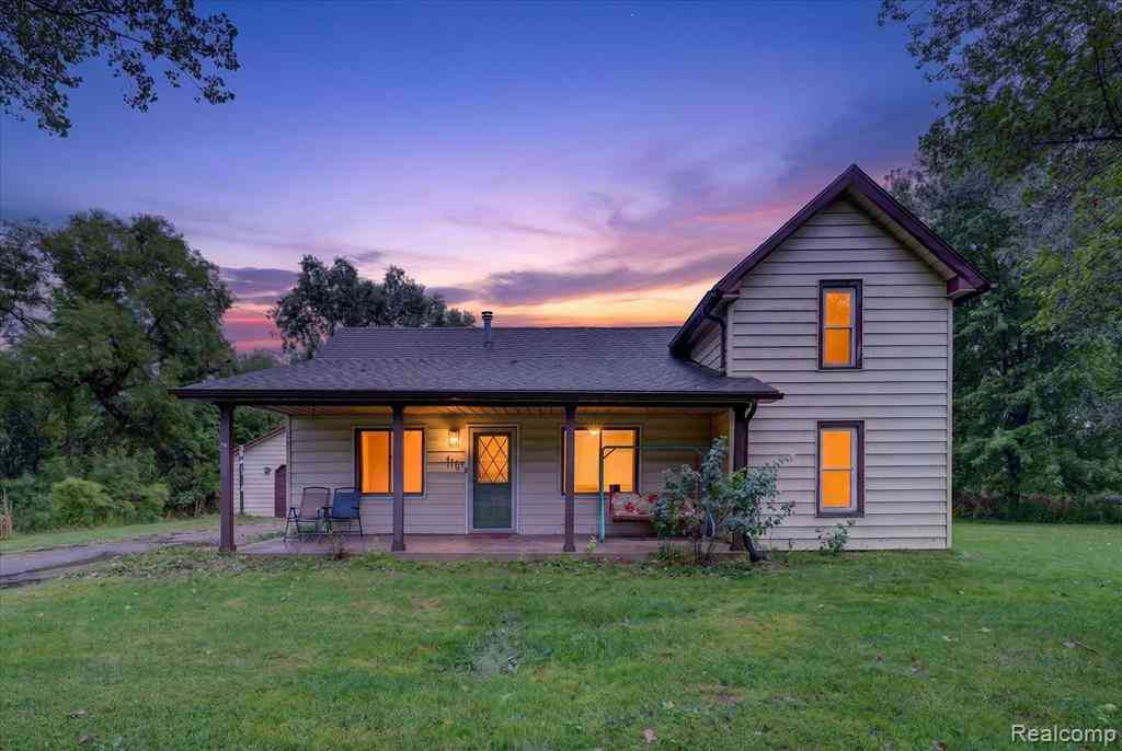 Homes For Sale - 416 Thomas Street <br/> Oakland County, Holly, MI 48442