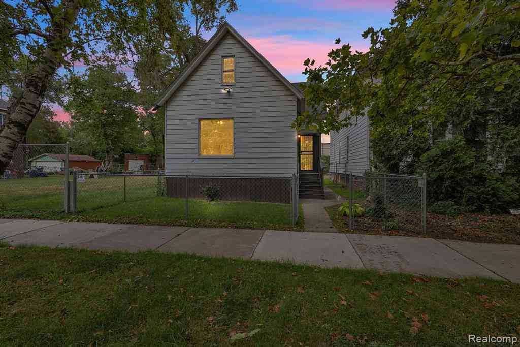 Homes For Sale - 4450 Military Street <br/> Detroit, MI 48210