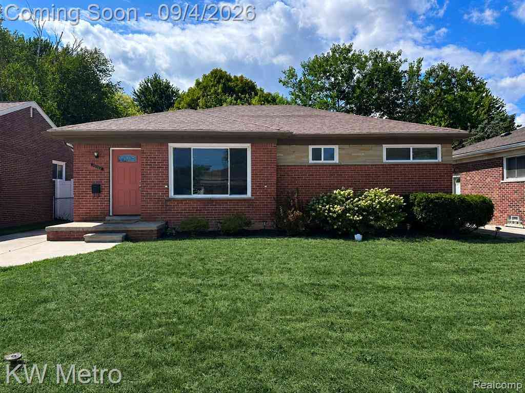 Homes For Sale - 26219 Harmon Street <br/> Saint Clair Shores, MI 48081