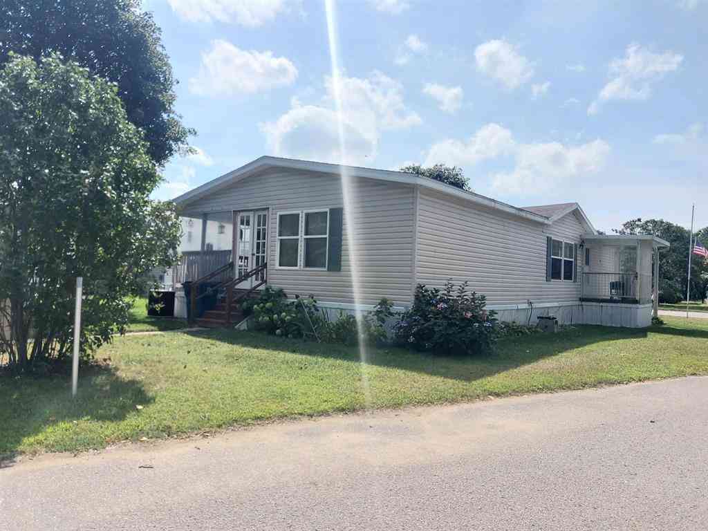 Homes For Sale - 2374 Friendship Drive <br/> Traverse City, MI 49686
