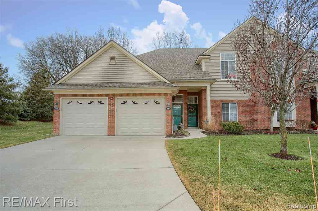 Condo For Rent - 14410 Shadywood Drive <br/> Sterling Heights, MI 48312