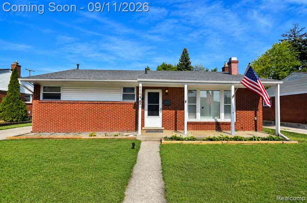 Homes For Sale - 11239 Diamond Drive <br/> Sterling Heights, MI 48314