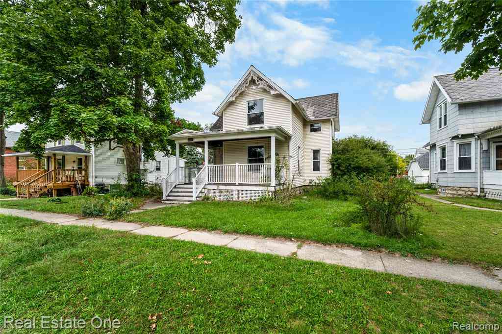 Homes For Sale - 805 E 2nd Street <br/> Monroe, MI 48161