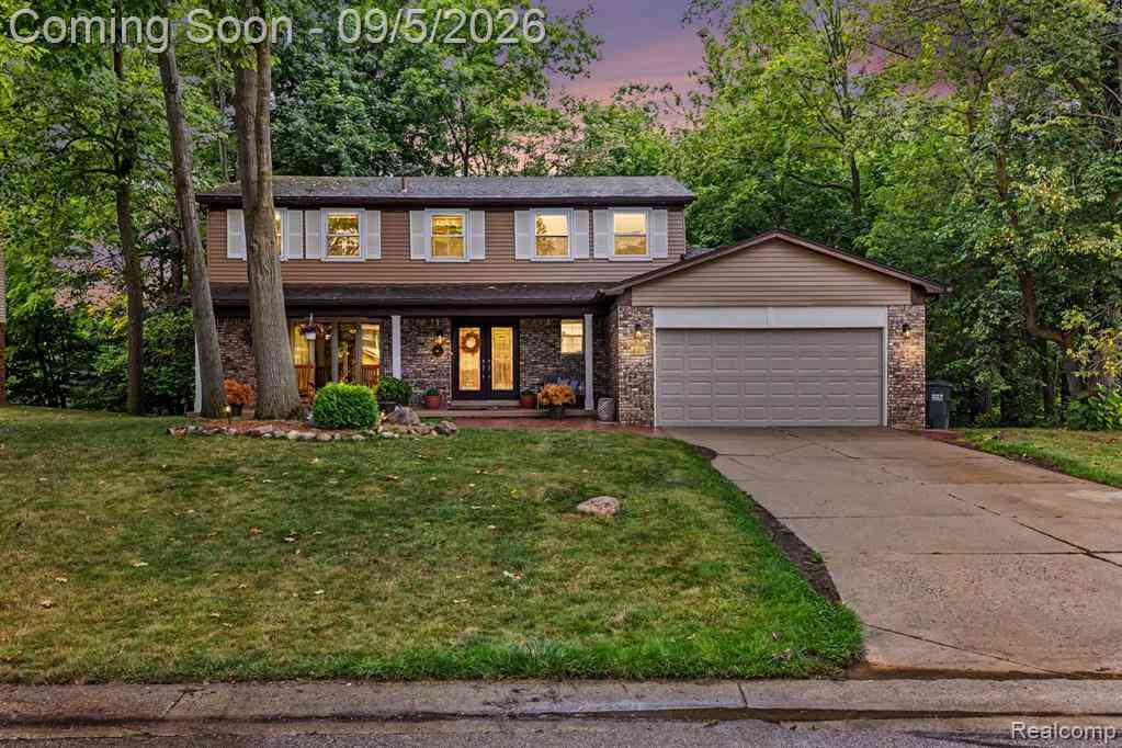 Homes For Sale - 441 Pinehurst Drive <br/> Oakland County, Rochester, MI 48309