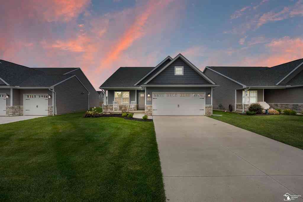 Homes For Sale - 8289 Grande Lk Circle <br/> Monroe County, Temperance, MI 48182