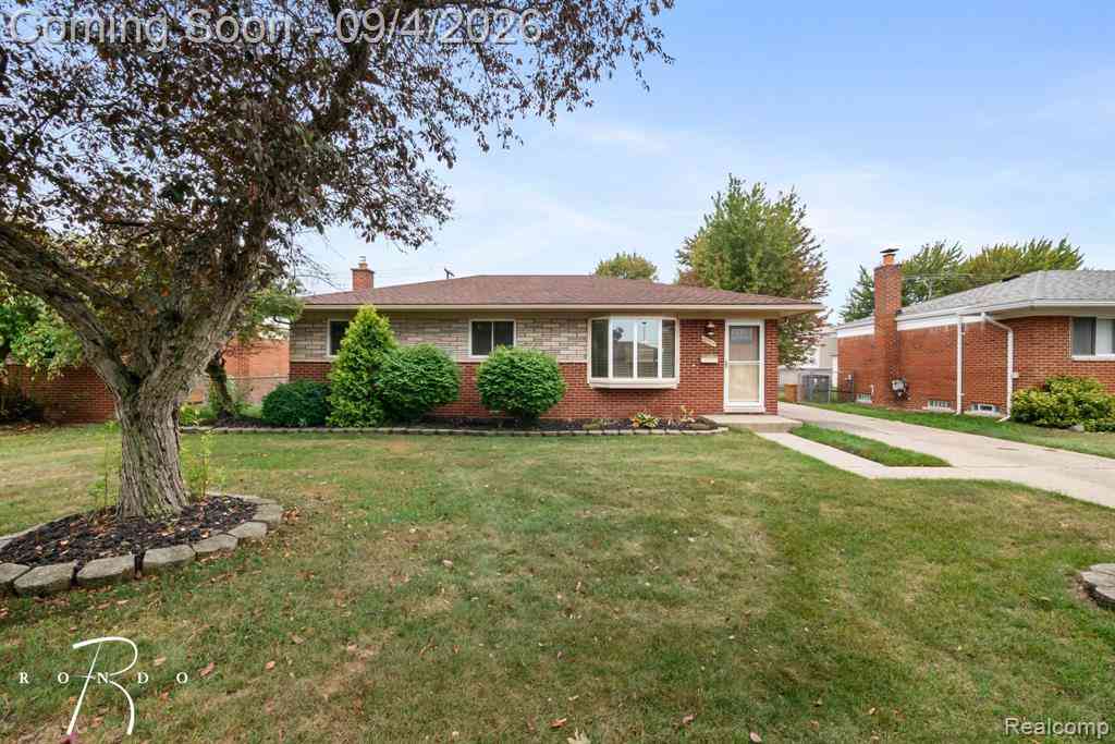 Homes For Sale - 40525 Colony Drive <br/> Sterling Heights, MI 48313