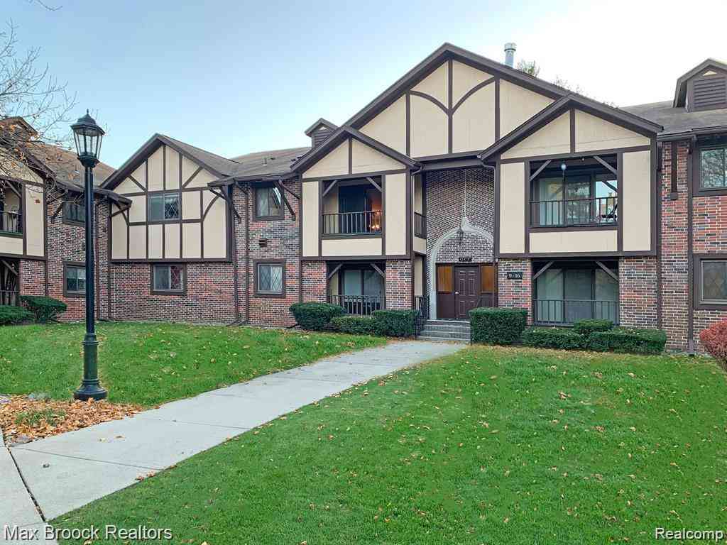 Condo For Rent - 42160 E Woodward Avenue  #11<br/> Bloomfield Hills, MI 48304