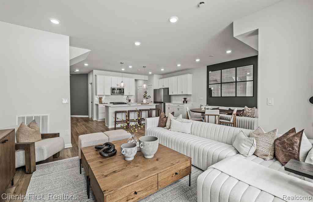 Condo For Rent - 1433 Superior Drive <br/> Oakland County, Milford, MI 48381