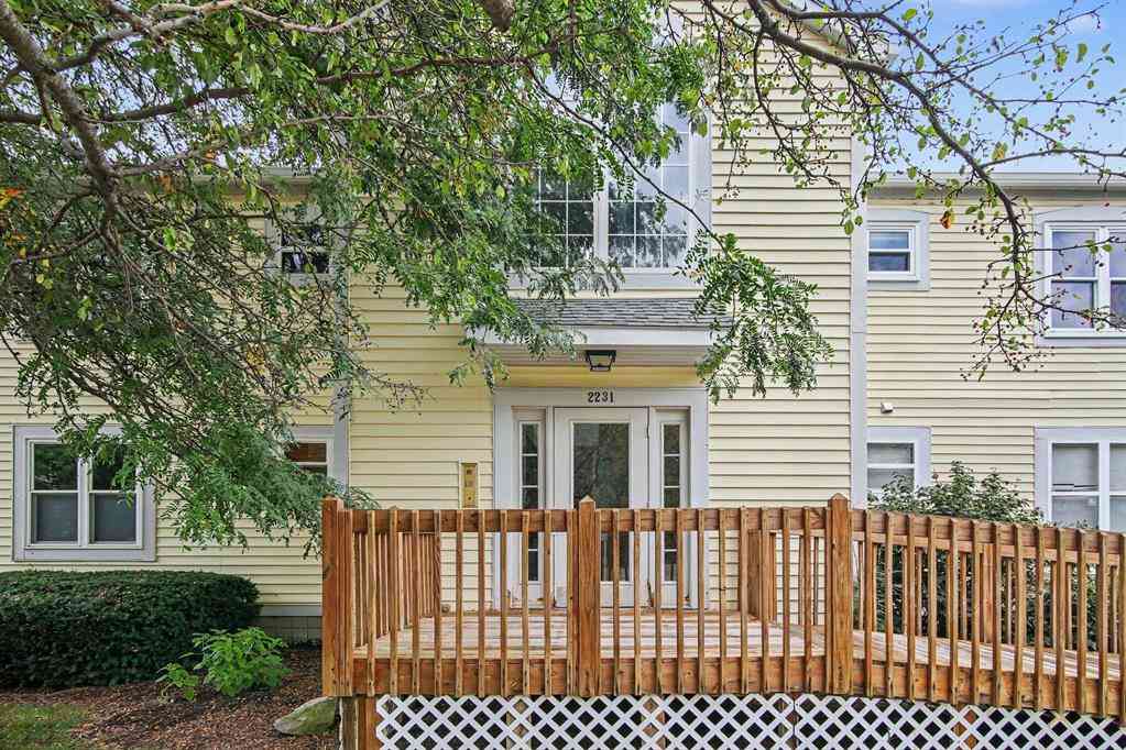 Condo For Sale - 2231 S Huron Parkway  #2<br/> Ann Arbor, MI 48104