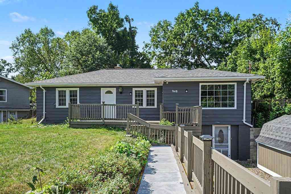 Homes For Sale - 948 Belton Avenue <br/> Battle Creek, MI 49014