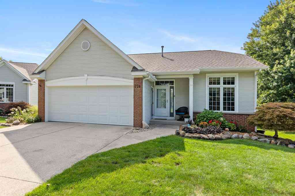 Condo For Sale - 774 Holly Creek Drive <br/> Holland, MI 49423