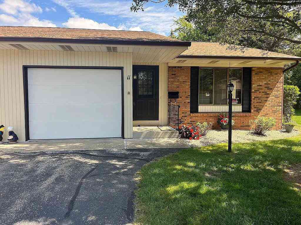 Condo For Sale - 52 Old Mill Drive  #11<br/> Holland, MI 49423