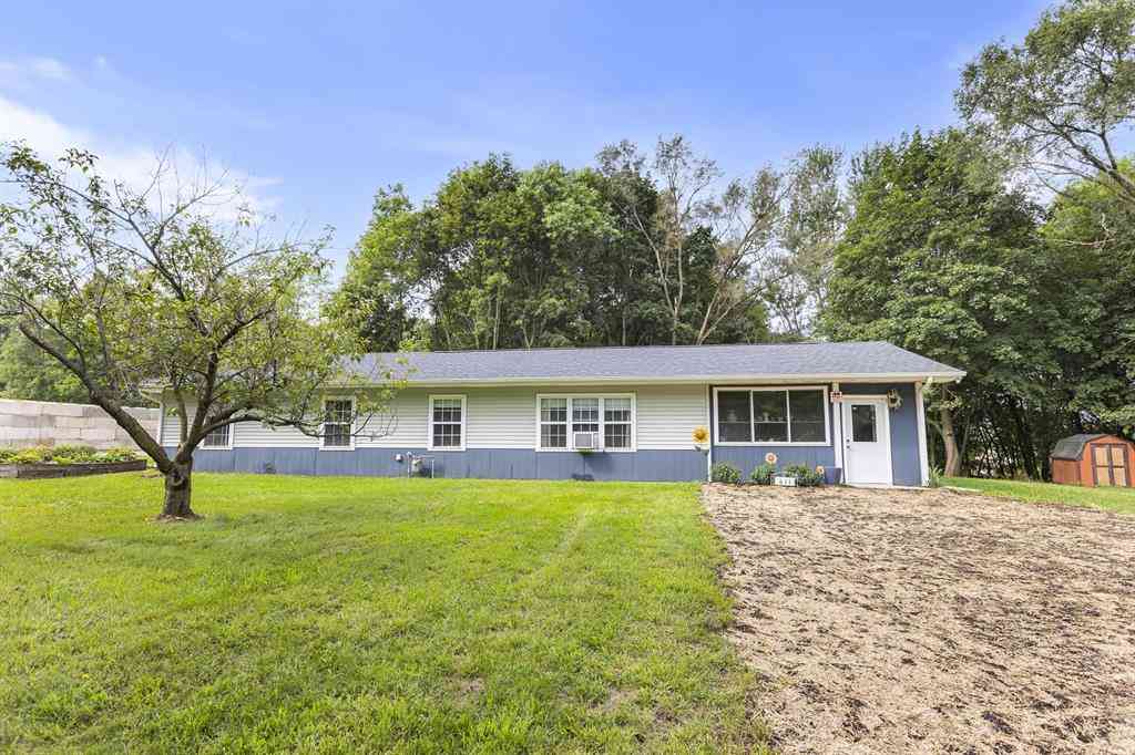 Homes For Sale - 611 Niepoth Street <br/> Battle Creek, MI 49014