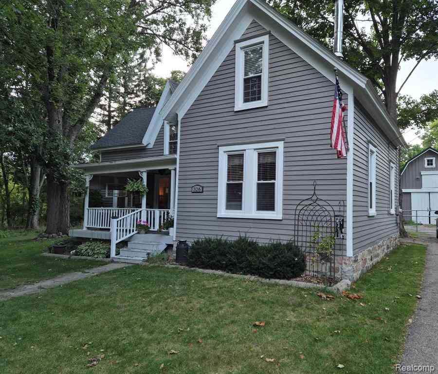 Homes For Sale - 326 School Street <br/> Lapeer County, Almont, MI 48003
